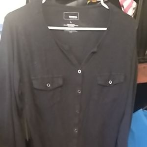 Long sleeve with buttons to have rolled up if want
